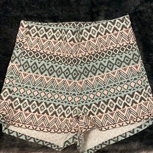 Patterned shorts